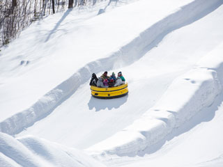 Sommet Saint-Sauveur's Snow Tubing Park - Laurentians