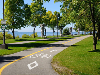 Bike path on the banks of the St. Lawrence River