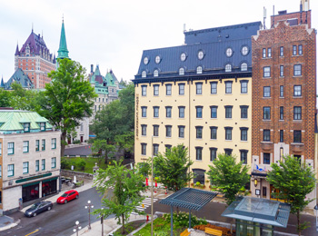 Hotel Clarendon and surrounding buildings in Old Québec.