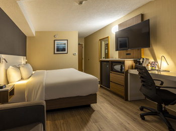 Room at the Comfort Inn Rouyn-Noranda.