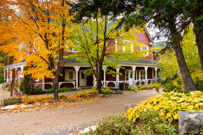 Relax in the great outdoors in Quebec this fall